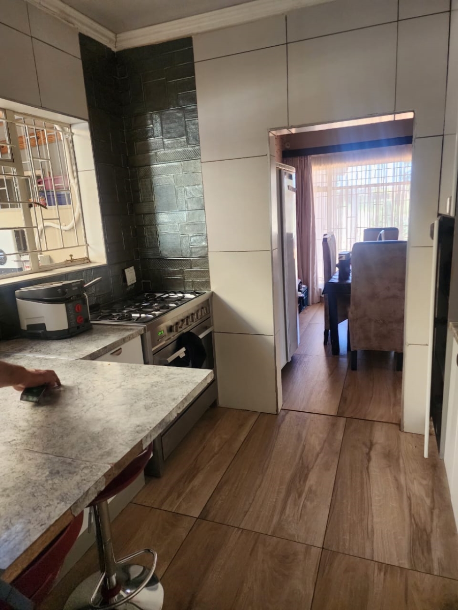 3 Bedroom Property for Sale in Manzil Park North West